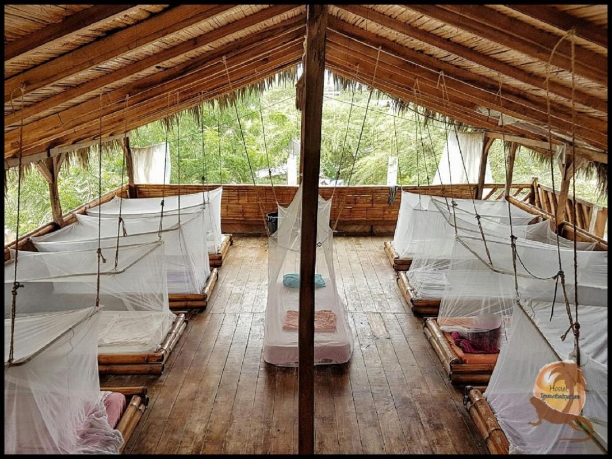 Iguana Beach House Hostel มอนตาญิตาร์ ภายนอก รูปภาพ